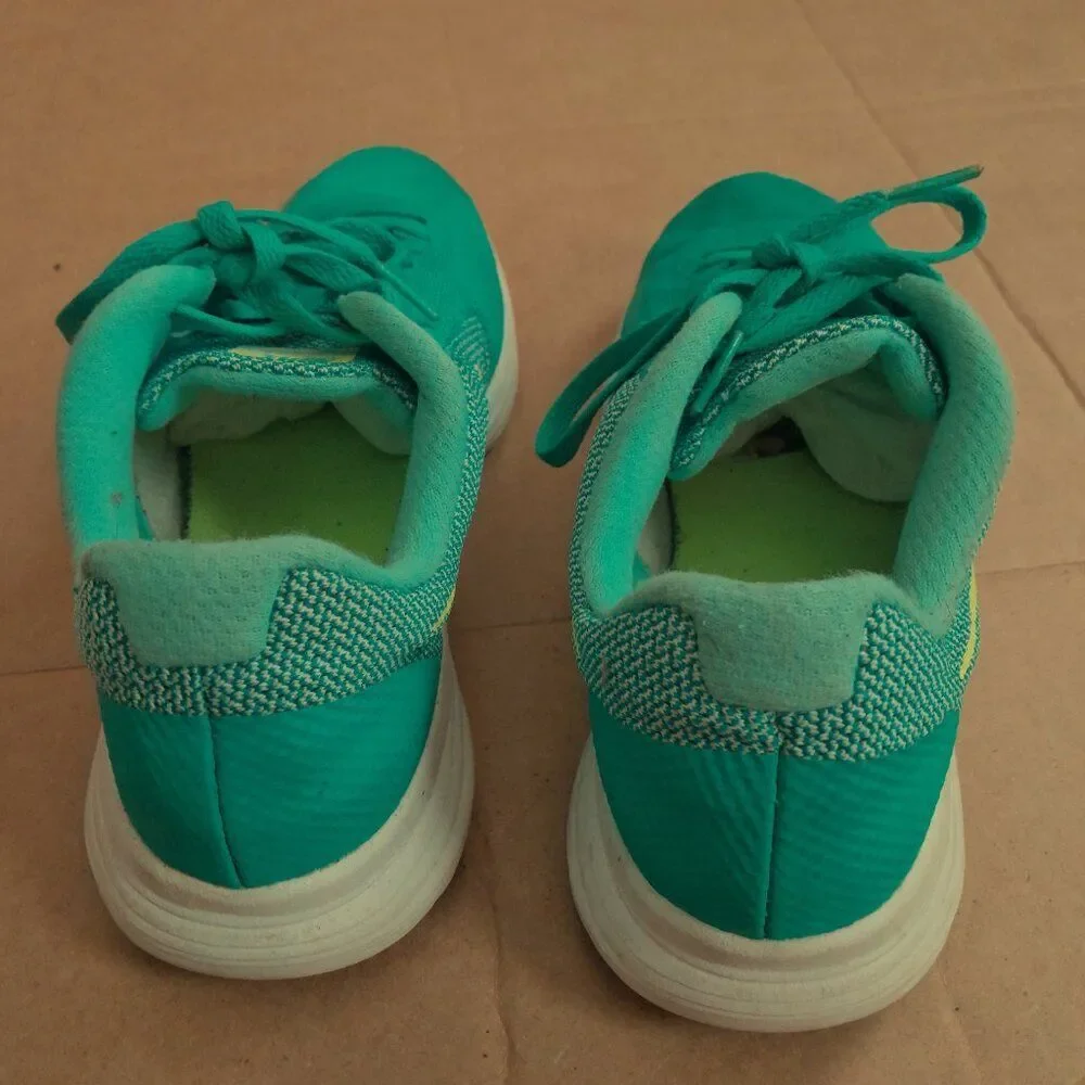 Nike Revolution 3 Women’s Size 6 Green White Athletic Running Shoes Sneakers